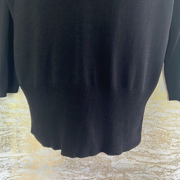 Mulberry Black V- Neck Mesh Details Knit Sweater Size XL - Picture 4 of 12